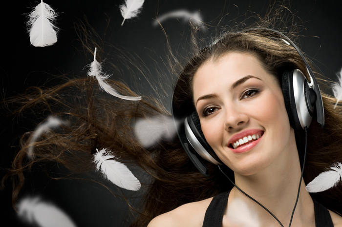 firestock headphones girl 150820131 Девушка в наушниках   Girl in headphones