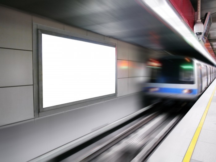 749 Скорый поезд в тоннеле   Fast train in the tunnel