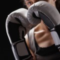 Девушка в боксерских перчатках - Girl in boxing gloves