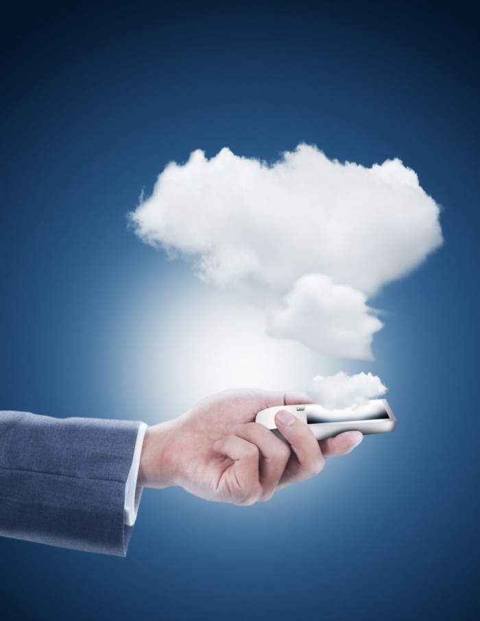 shutterstock 103264991 700x905 Облако над телефоном   Cloud over the phone