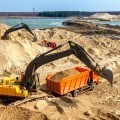 Кран на стройке - Crane at a construction site