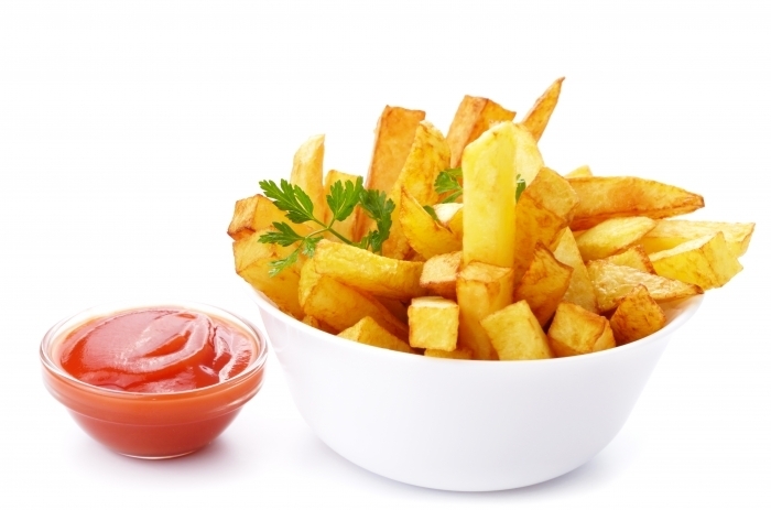 shutterstock 113071462 Жаренный картофель с кетчупом   Chips with ketchup