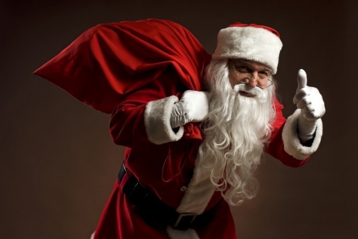 shutterstock 21162055 700x467 Санта с мешком   Santa with bag