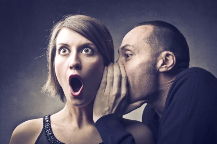 shutterstock 96492581 700x465 Удивленная пара   Surprised couple