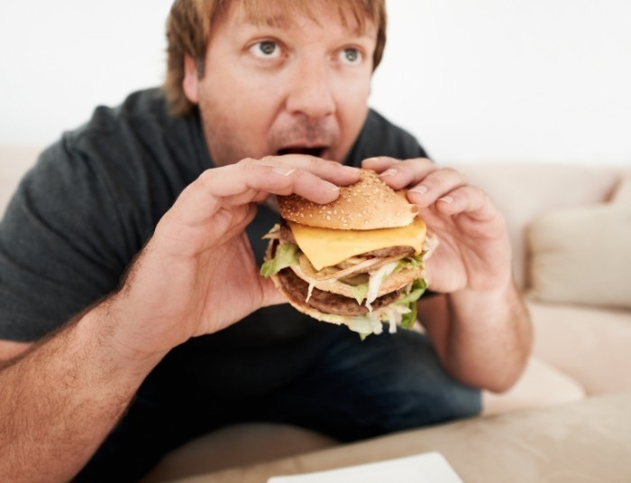 photodune 3812180 700x535 Мужчина с гамбургером   Man with a hamburger