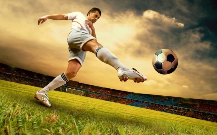 Fotolia 31009353 Subscription L 700x437 Футболист   Footballer