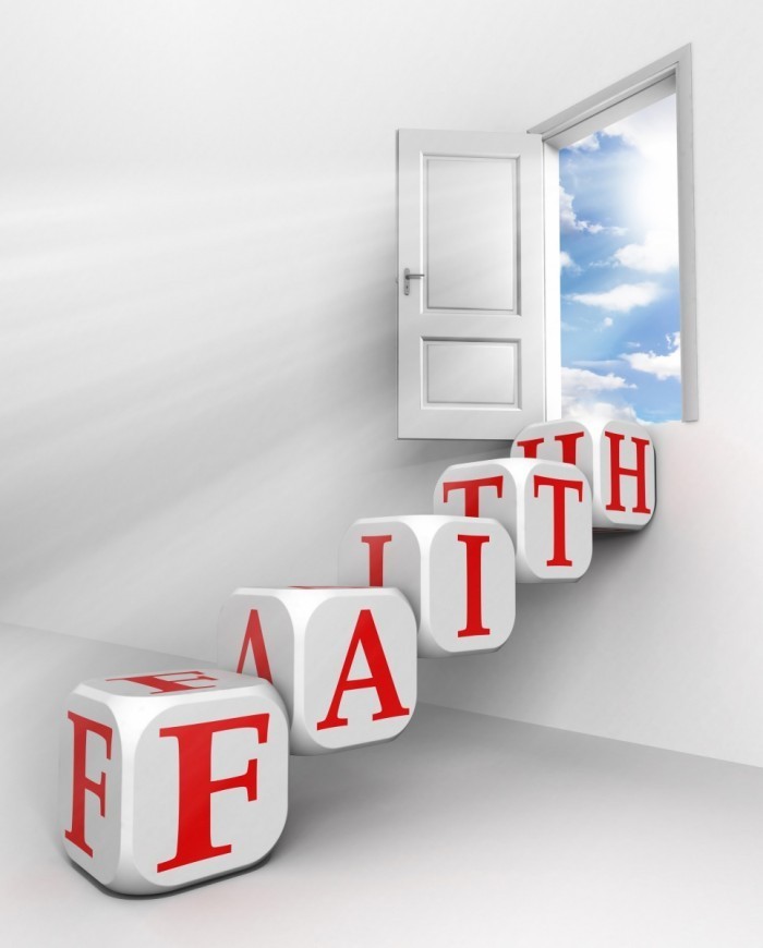 photodune 1291024 700x870 Дверь со словами faith   Door with the words faith