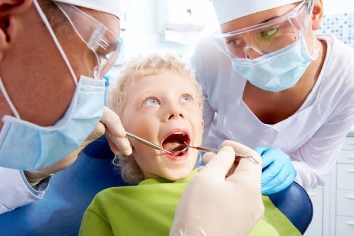 photodune 366445 700x466 Мальчик у стоматолога   Boy at the dentist