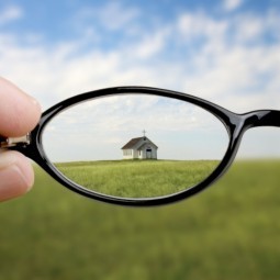 Маленькая церковь в очках - Small church in glasses