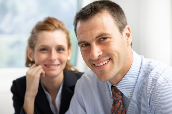 fotolia 20407001 m 700x464 Пара деловых людей   Couple of business people