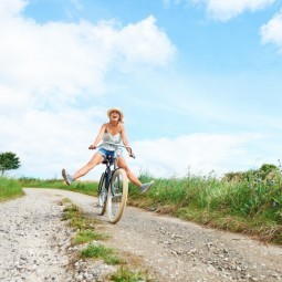 Девушка на велосипеде - Girl on bike