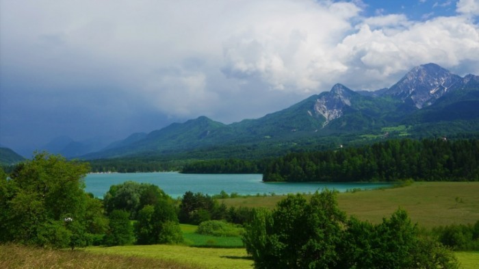 stock footage summer mountain lake landscape forstsee austria time lapse 1 700x393 Австрийские горы   Austrian mountains