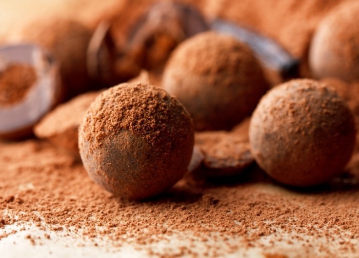 shutterstock 63868204 700x504 Трюфеля   Truffles