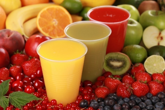 shutterstock 2014 700x466 Фрукты и соки   Fruits and juices