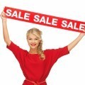 Девушка с вывеской sale - Girl with sale sign