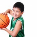 Мальчик с баскетбольным мячом - Boy with a basketball