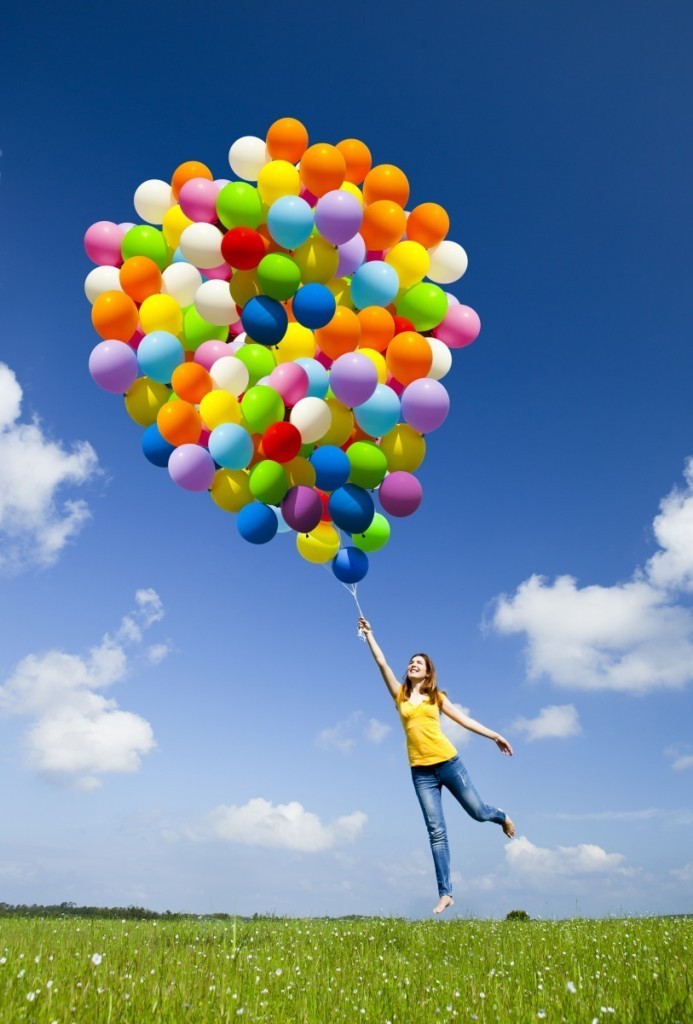 shutterstock 78240712 693x1024 Девушка с воздушными шарами   Girl with balloons