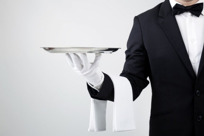 shutterstock 129940547 700x468 Официант   Waiter