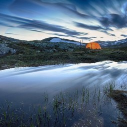 Озеро с палаткой - Lake with a tent