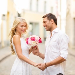 Пара с цветами - Couple with flowers