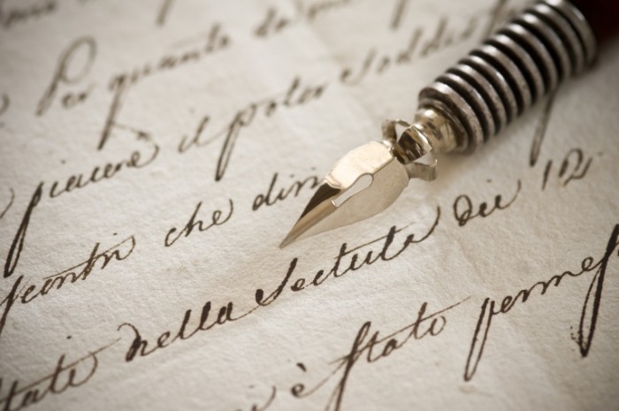 shutterstock 88953376 700x465 Письмо с пером   Letter with a pen