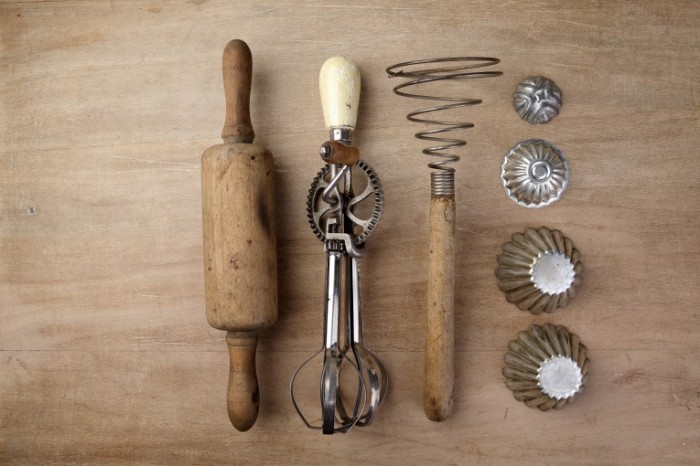 Dollarphotoclub 45754302 700x466 Кухонный инвентарь   Cooking utensils