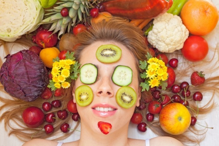 Dollarphotoclub 66468093 700x466 Лицо с маской из овощей   Face with a mask made of vegetables