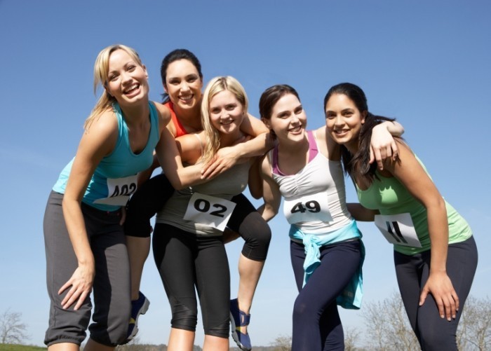 dollarphotoclub 55359161 female runners 700x501 Девушки с номерами   Girls with numbers