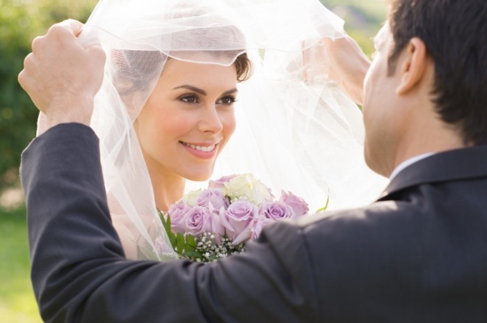 Dollarphotoclub 55679457 700x464 Невеста с женихом   Bride with the groom