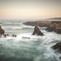 Скалы в волнах - Rocks in the waves