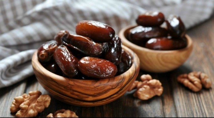  Финики и орехи   Dates and nuts