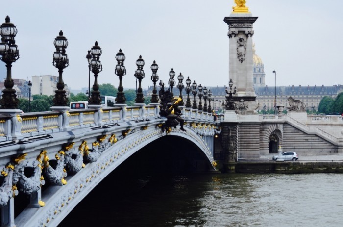 love the bridges in paris 700x463 Мост   Bridge