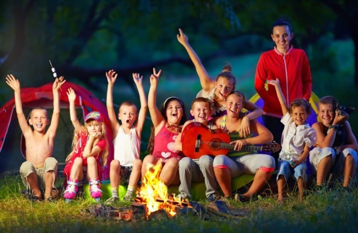 shutterstock 146289860 700x455 Детский лагерь   Children camp