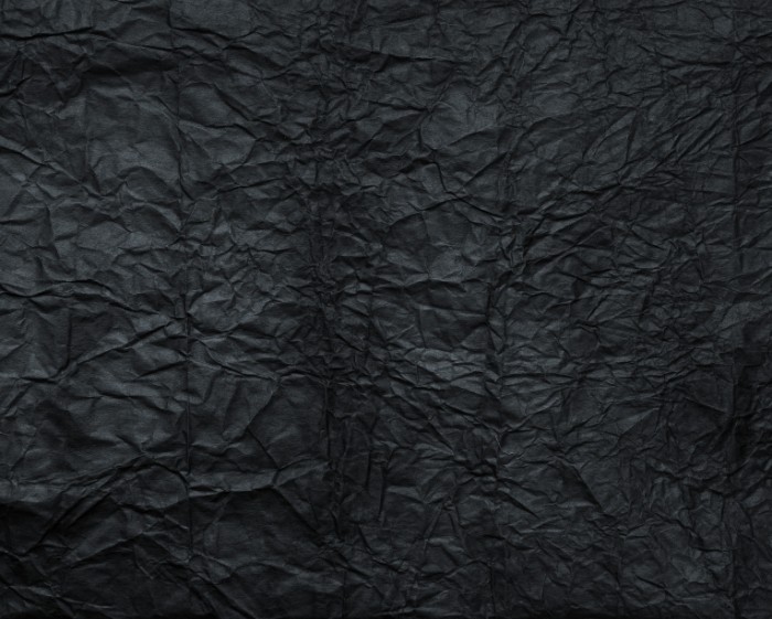 wildtextures creased black paper texture 700x561 Черный фон   Black background