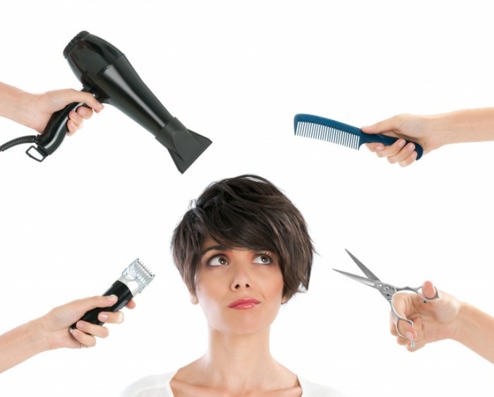 Fotolia 37032176 Subscription Monthly XXL 700x562 Девушка с парикмахерскими инструментами   Girl with hairdressing tools