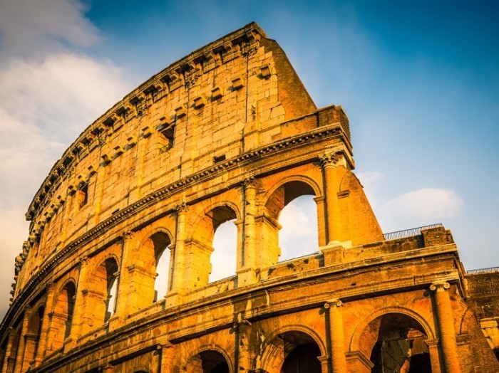 Web shutterstock 111179357 700x524 Колизей   Colosseum