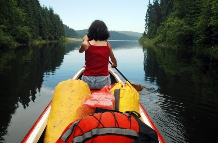 shutterstock 75012844 700x458 Женщина на лодке   Woman on boat