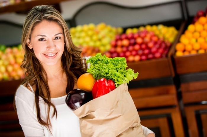 Depositphotos 16567423 xl 700x465 Женщина с овощами   Woman with vegetables