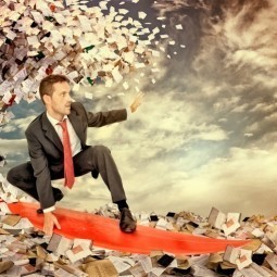 Бизнесмен на доске для серфинга - Businessman on a surfboard