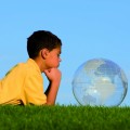 Мальчик с прозрачным шаром - Boy with a transparent ball