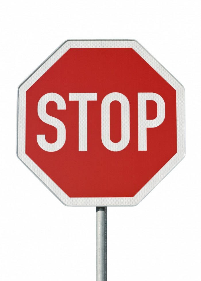 istock 000017976325large 700x976 Знак стоп   Stop sign