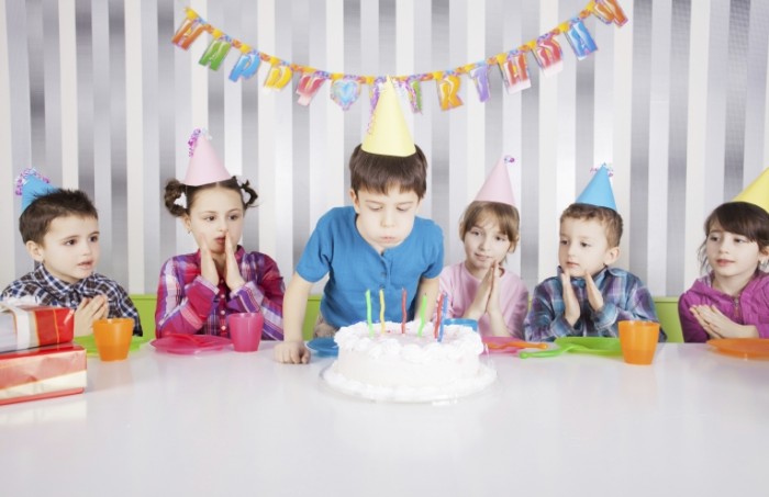 istock 000019826802large 700x453 День рождение   Birthday