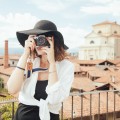 Турист фотограф - Tourist Taking Photos