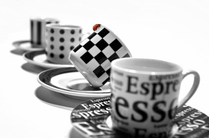 cup 1320578 700x465 Black and white cups   Черно белые кружки