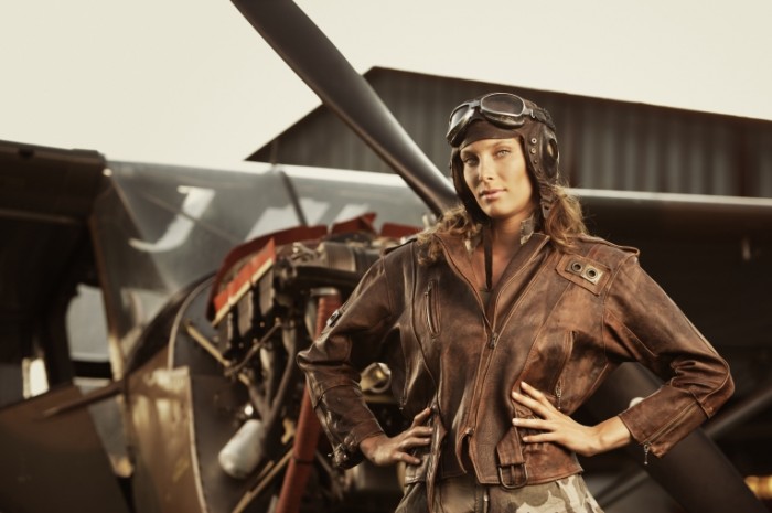 869bdcbf3707783 700x465 Летчица   Airwoman