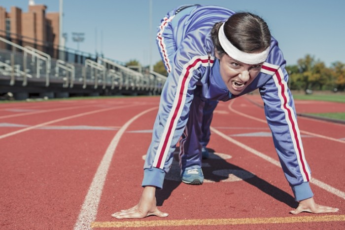 140H 700x466 Женщина на стадионе   Woman at stadium