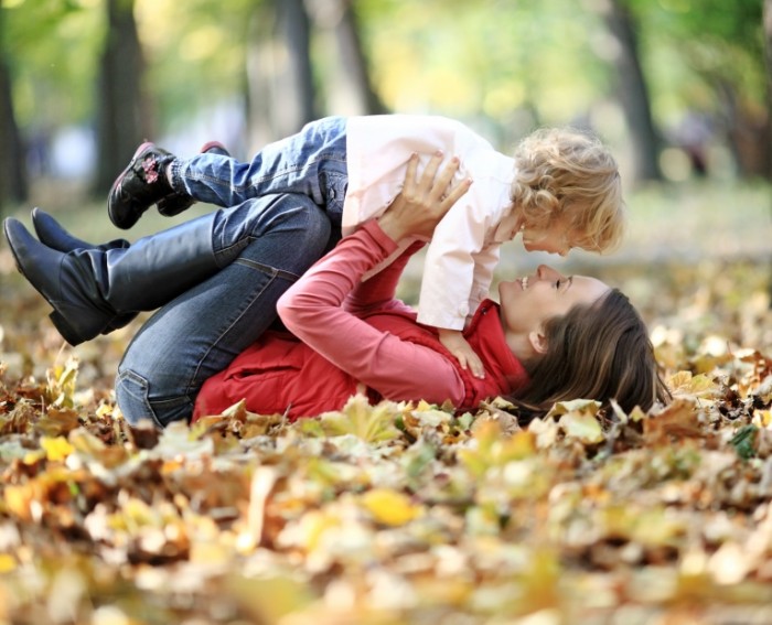 bec7dcc6cd7c204 700x567 Мама и дочка   Mom and daughter