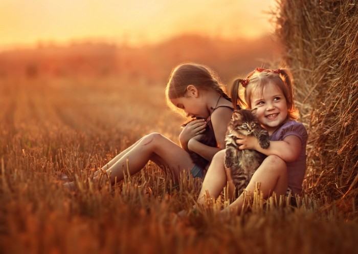 7f683b150398d68 700x496 Дети с животными   Children with pets