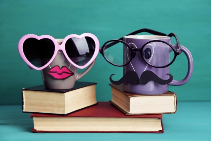 cute funny cup books lips 5134 700x466 Смешные кружки   Funny cups