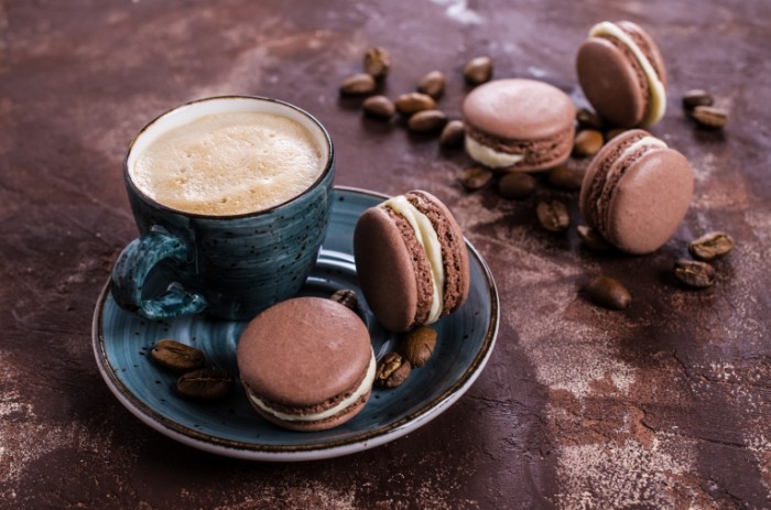 148989023358cdebb9e6dbb6.73732140 700x463 Кофе и макаруны   Coffee and macarons